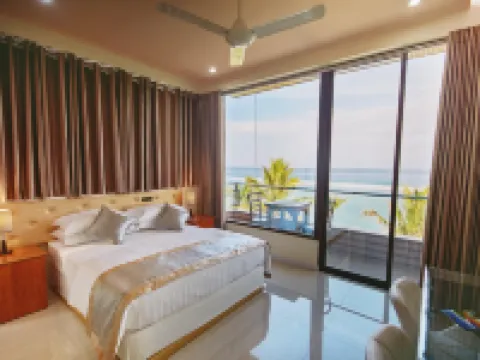 Lonuveli Hotels in Malé