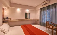 Lake View Resort Lonavala Hotels in Kurvande