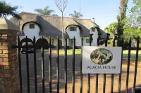 Acacia House Executive Suite - Private Pools