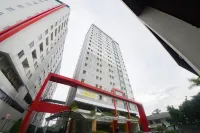 RedDoorz Apartment near Bundaran Satelit Surabaya 2 Hotel di Surabaya