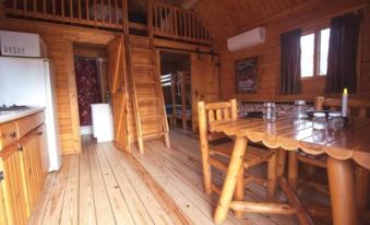 Katie's Cozy Cabins