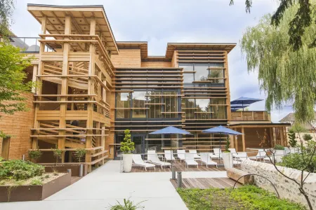 Relais Bernard Loiseau Отели в г. Преси-Су-Тиль