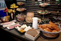 Hotel Iris - breakfast