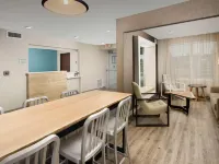 Extended Stay America Select Suites - Orlando - Airport Hotels in Belle Isle