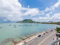 Joi Home Beachfront Hotels near Express Ship Harbour