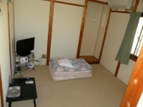 Business Hotel Minshuku Minato Hotels near Komatsu Beach