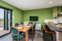 Auchlishie Bunkhouse - 2-Star