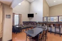 Best Western Plus Russellville Hotel  Suites - Desayuno