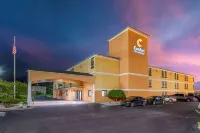 Comfort Inn & Suites Cincinnati Eastgate Hotels near Dollar Tree