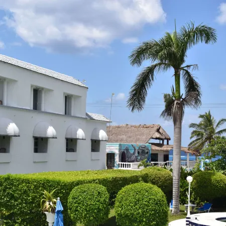 Villablanca Garden Beach Hotel
