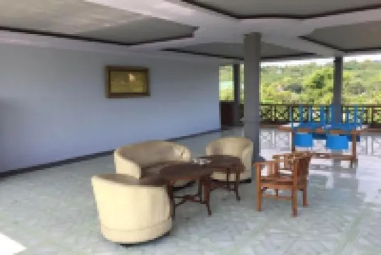 Sunrise Hotel Labuan Bajo