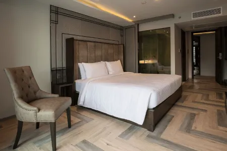 First Pride Hotel Bangkok