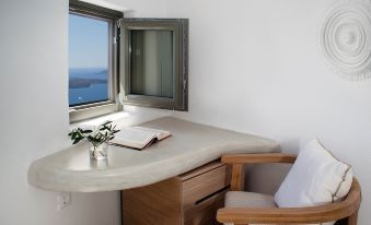 Aperto Suites - Adults Only