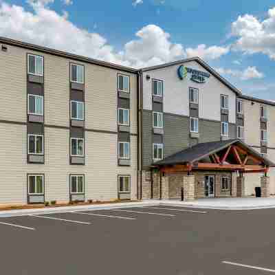 WoodSpring Suites Brunswick Hotel Exterior