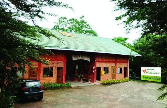 荷利康尼亞斯旅館