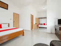 RedDoorz Syariah Near Lahat Station Hotels in Lahat