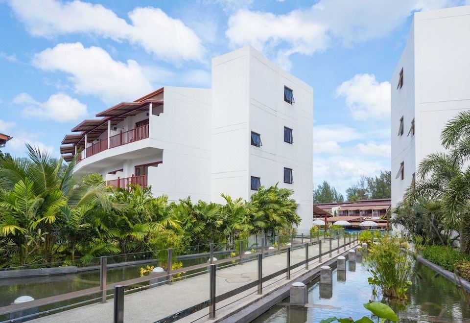 아리나라 방타오 비치 리조트 전경