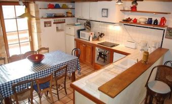 House with 4 Bedrooms in Florimont-Gaumier, with Enclosed Garden and Wifi