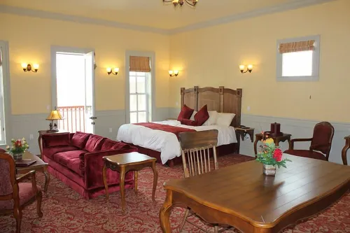Windsor Hotel & Restaurant Hotels in Del Norte