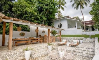 Breathtaking Villa in 02 Acres of Tropical Walled-in Gardens