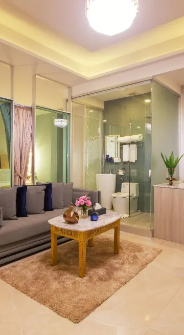 สวีทครอบครัวพร้อมจากุชชี