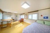 Danyang Wild Flower Garden Pension - Homestays