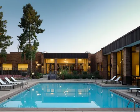 大急流城喜來登機場酒店 喀斯喀特酒店