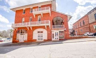 The Belmont Inn by OYO