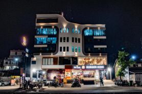 Hotel Jurkis, Kolhapur