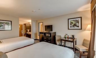 Best Western Lakewinds 로비