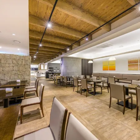 Shin Shin Hotel Jeju Airport Отели рядом с Аэропорт Чеджу