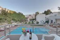 Tarra Apartments