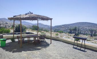 Al Hoota Rest House