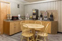 Super 8 by Wyndham Logan