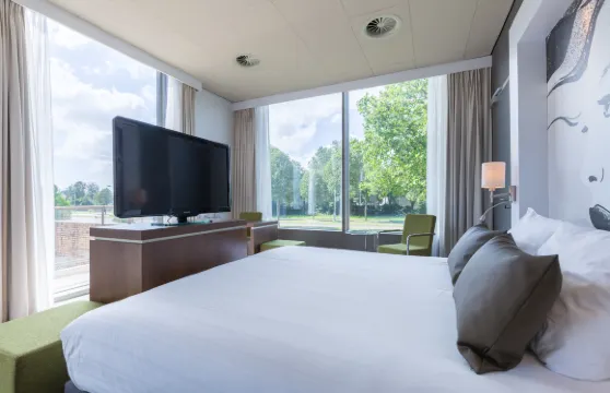 帕彭德雷赫特萊昂納多酒店