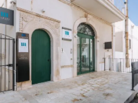 Lamare Cucina e Dimore ポリニャーノ・ア・マーレのホテル