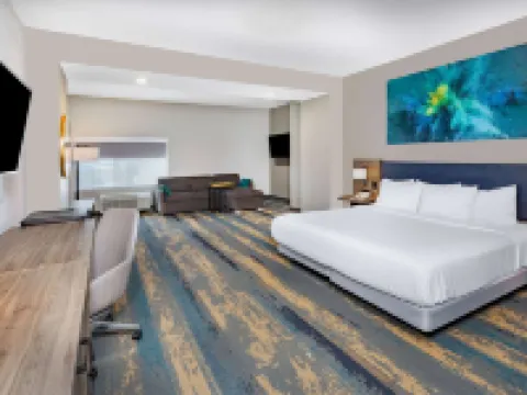 加爾維斯頓北部I-45拉昆塔溫德姆酒店及套房 鄰近慕迪花園主題樂園的酒店