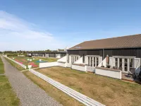 "Idunn" - 100m to the Fjord Hotels in Vestervig