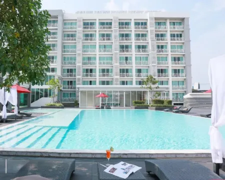 ゴールデン シティ ラヨーン ホテル ラヨーンのホテル