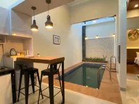 Nadika Homes Private Pool Hotels in Junrejo