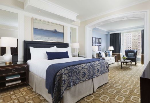 보스턴 하버 호텔의 고풍스러운 인테리어