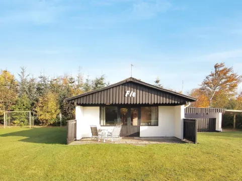 "Enisa" - 300m to the Fjord