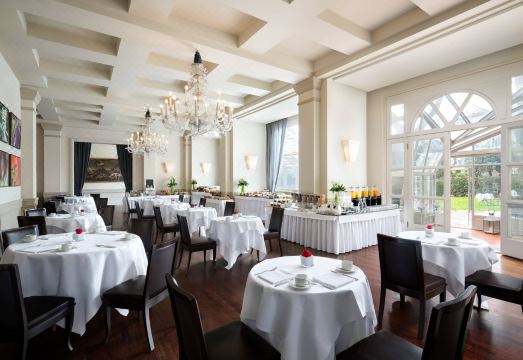 시나 빌라 메디치 수영장