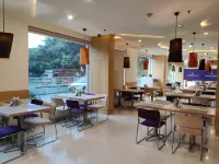 Mango Grove Hotel