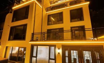 Hoshanya Seaside Lodge