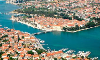 Hotel Trogir Palace