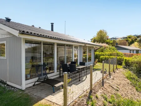 "Vasilij" - 300m to the Fjord