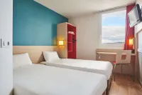 KYRIAD DIRECT CLASSE MONT DE MARSAN - ST AVIT Hotels in Mont-de-Marsan