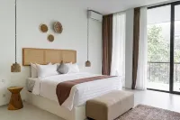 Lavender Rooftop Villa 3 Bedrooms with a Private Heated Swimming Pool Cimenyan 호텔