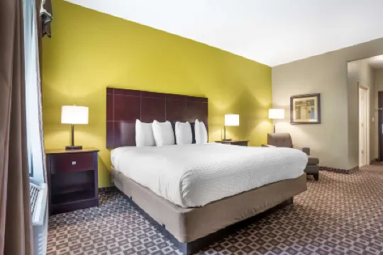 Best Western Plus Chalmette Hotel